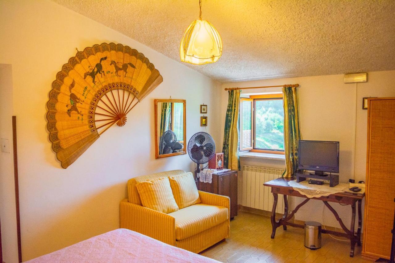 Villa La Voce Del Vento Pastena  Exteriör bild